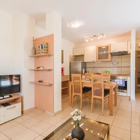 Apartment Insula Aurea Klimno
