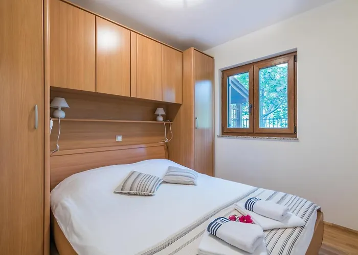 Insula Aurea * Klimno