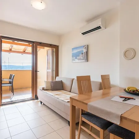 Insula Aurea Apartment Klimno